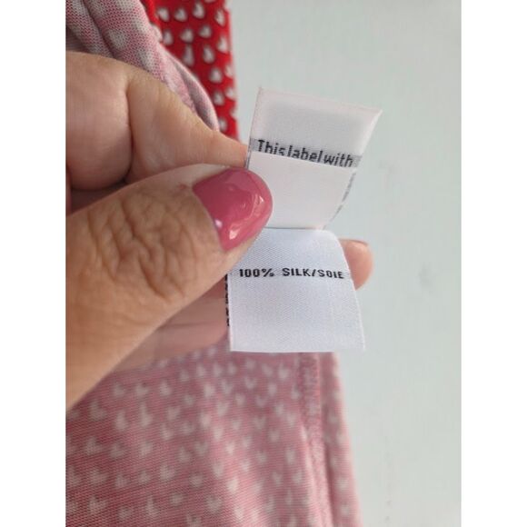 Diane Von Furstenberg Red w/White Hearts 100% Silk Full Wrap Dress size 0 - Picture 8 of 8